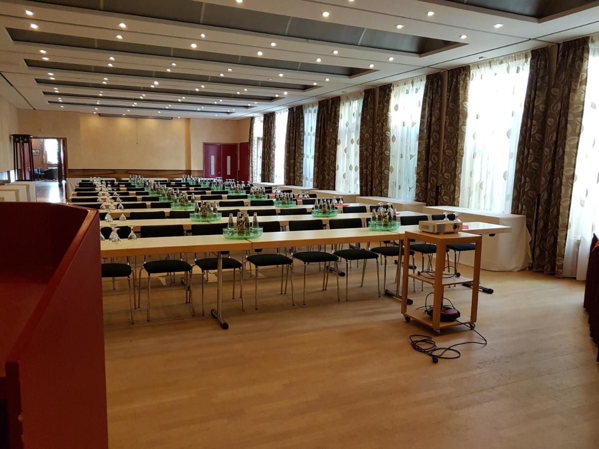 Hotel Zum Weissen Ross Delitzsch Business photo